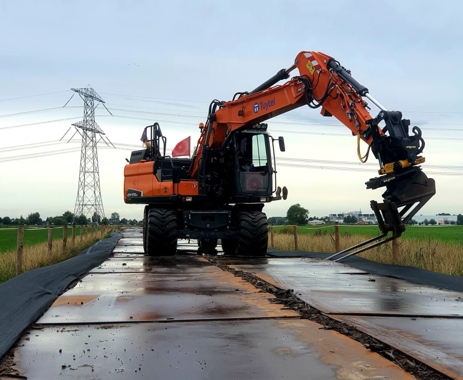 Doosan DX170W Mobiele kraan Huren