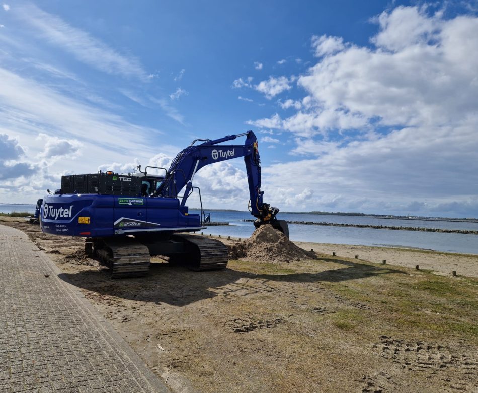 Elektrische rupskraan te huur